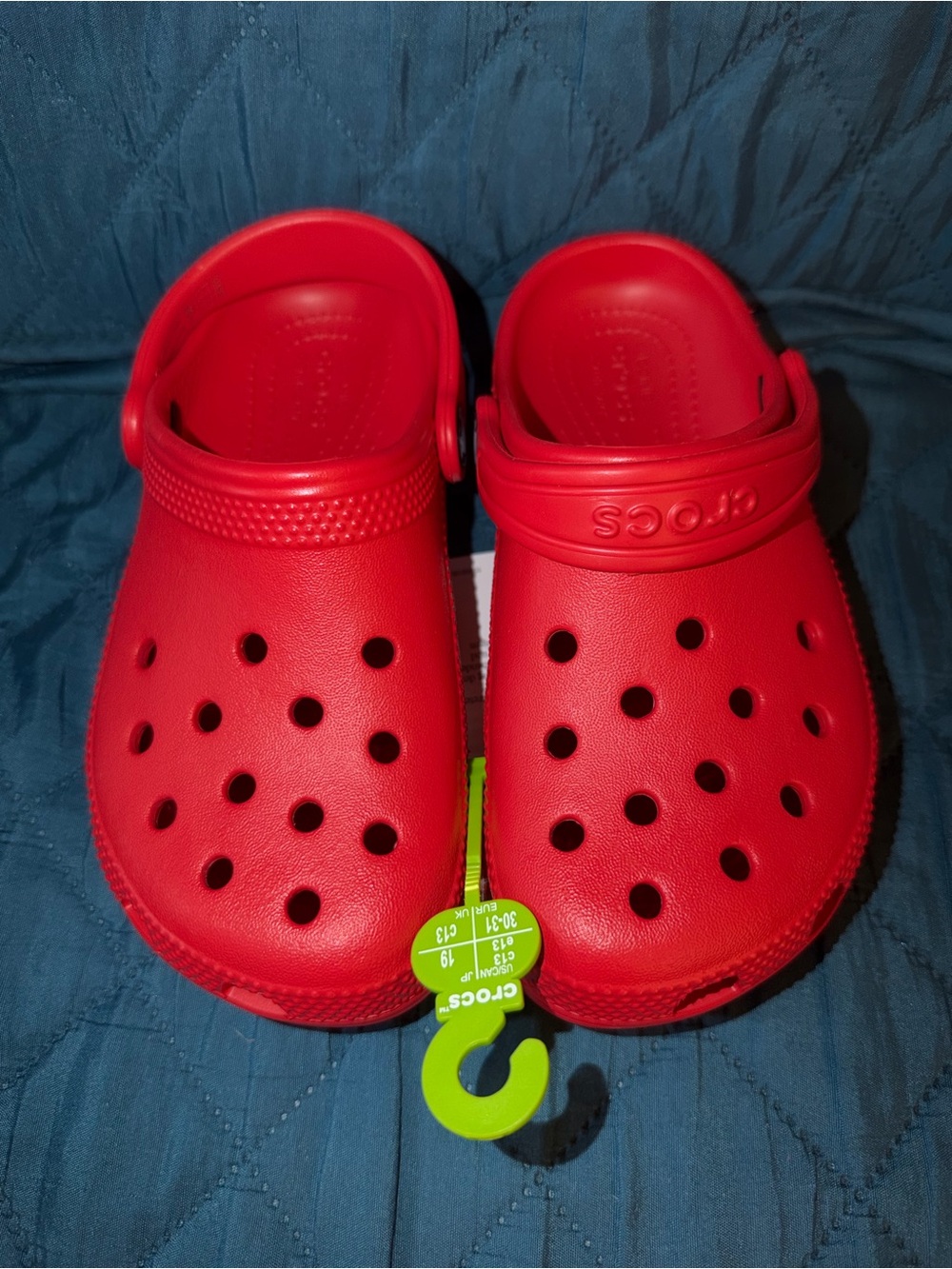 CROCS Kids Classic Clog in Bright Red